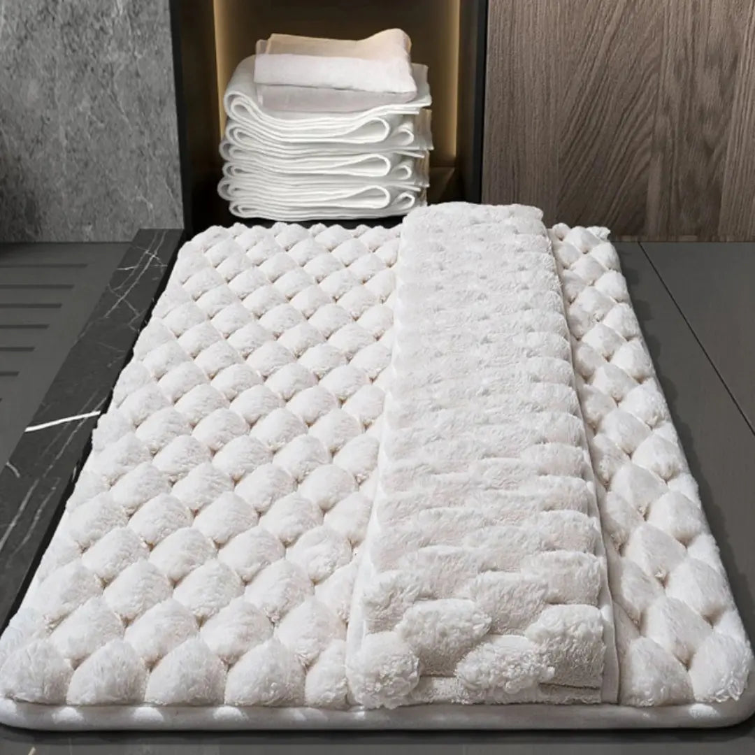 Soft Plush Memory Foam Bath Mat for Luxurious Comfort