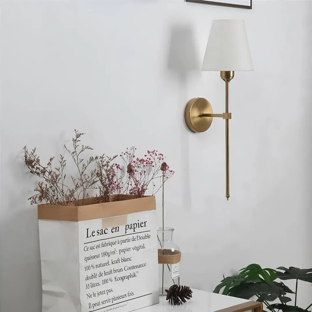 Valoria - Classic Elegance Wall Light