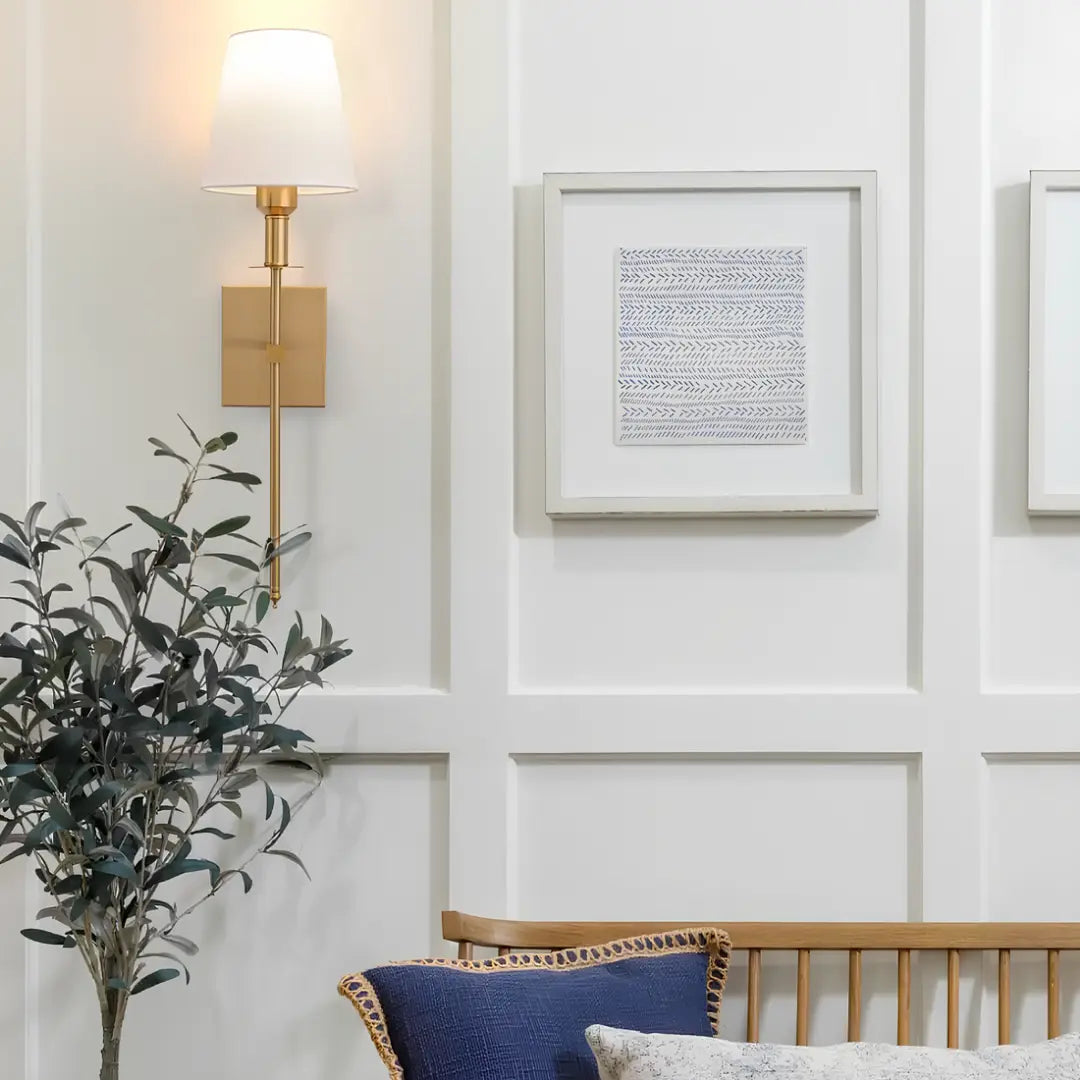 Valoria - Classic Elegance Wall Light