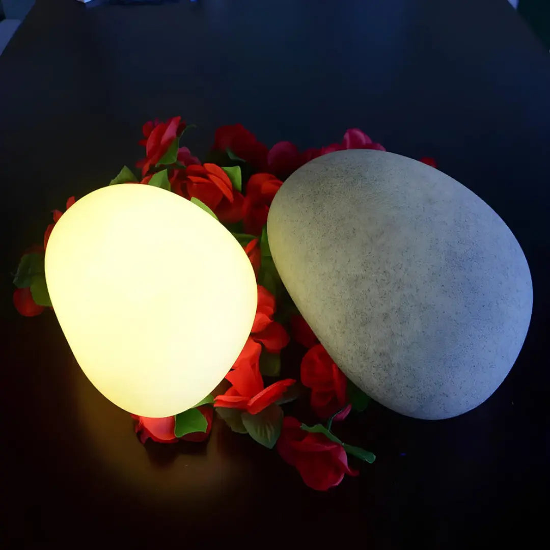 Pavara - Cobblestone Garden Light