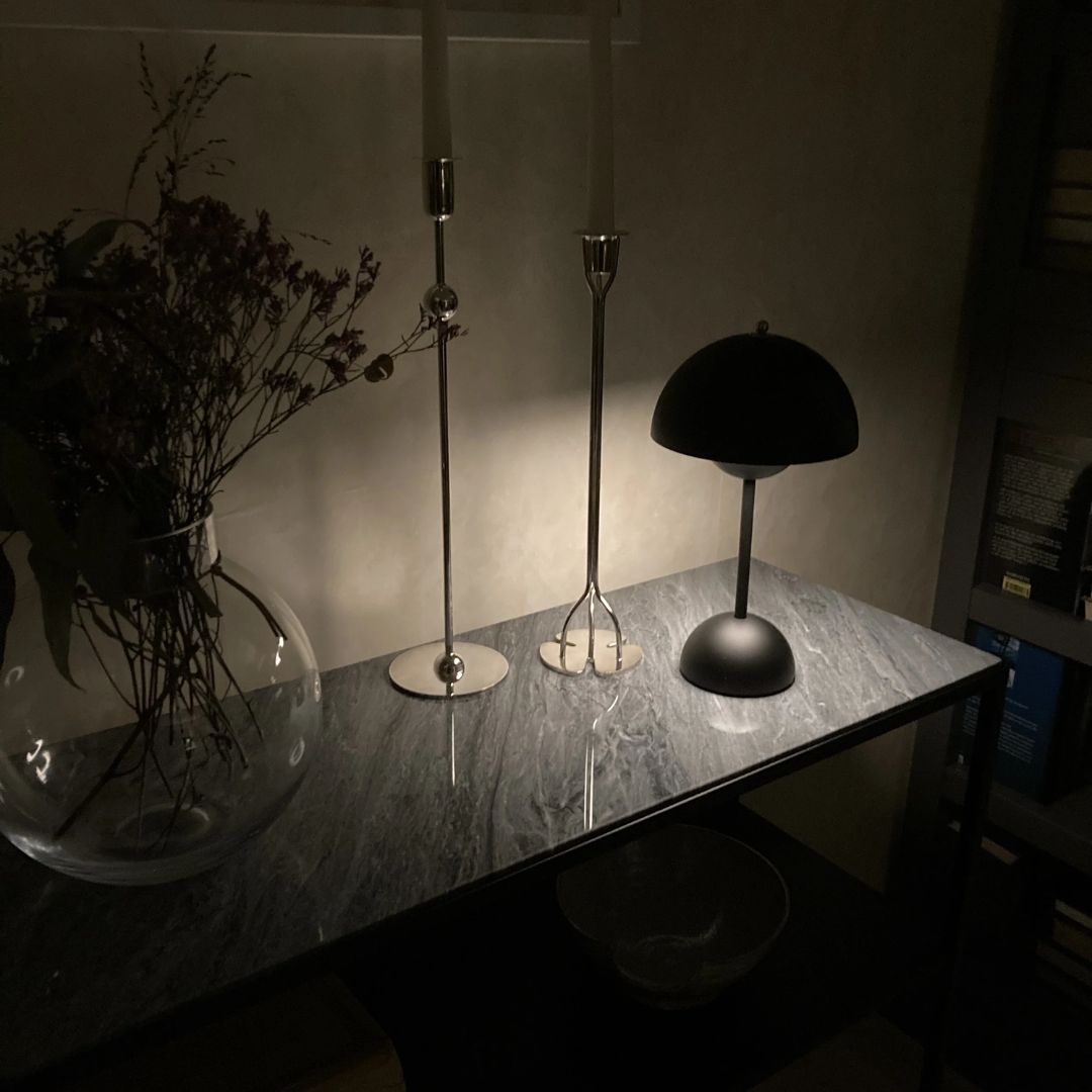 Amsterdam Table Lamp - Rechargeable Dome Light in Metallic Finish