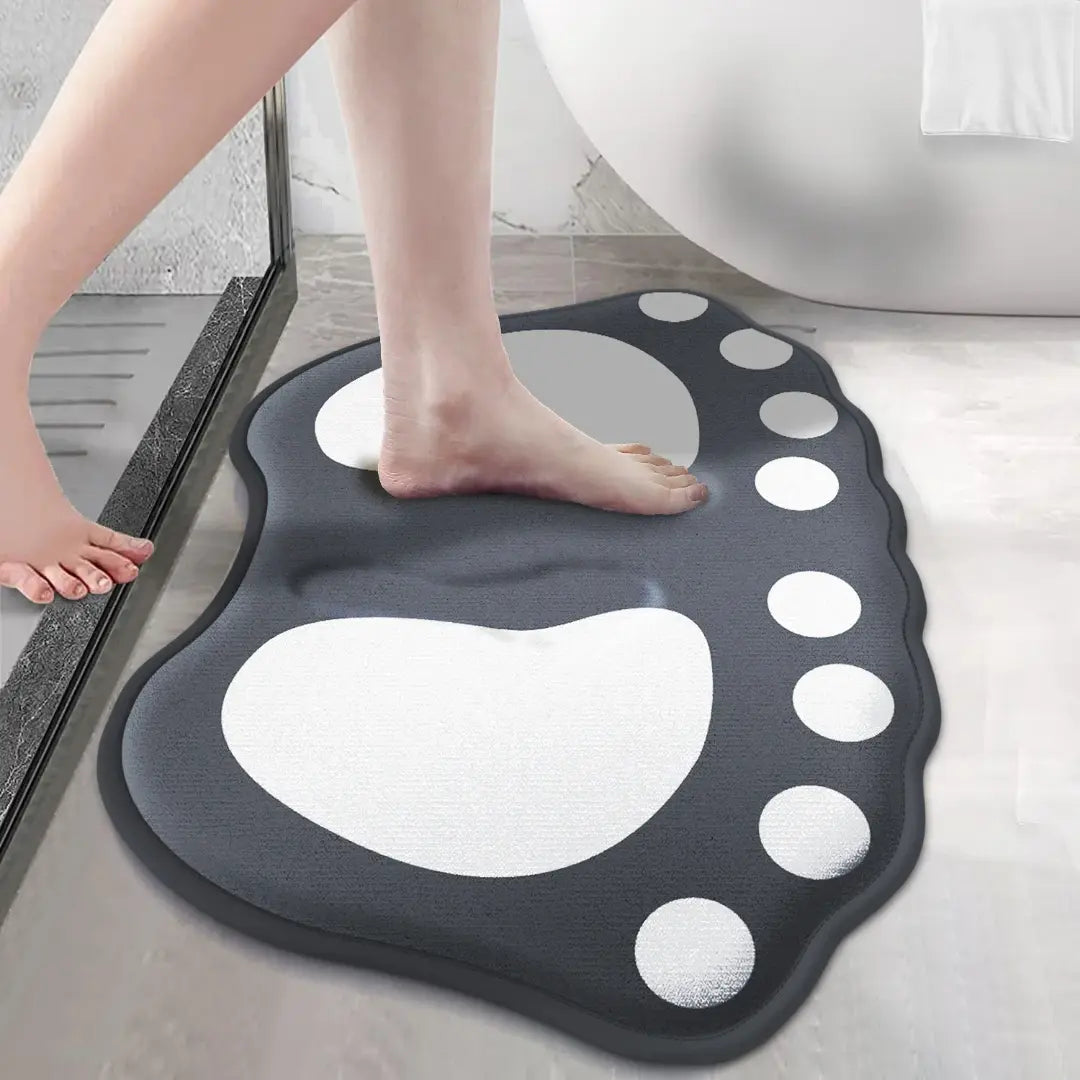 Claw Pattern Anti-Slip Bathroom Mat - Soft, Absorbent & Stylish