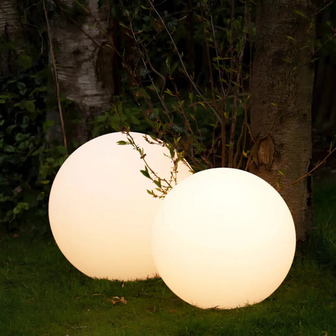 Solara - Spherical Garden Light