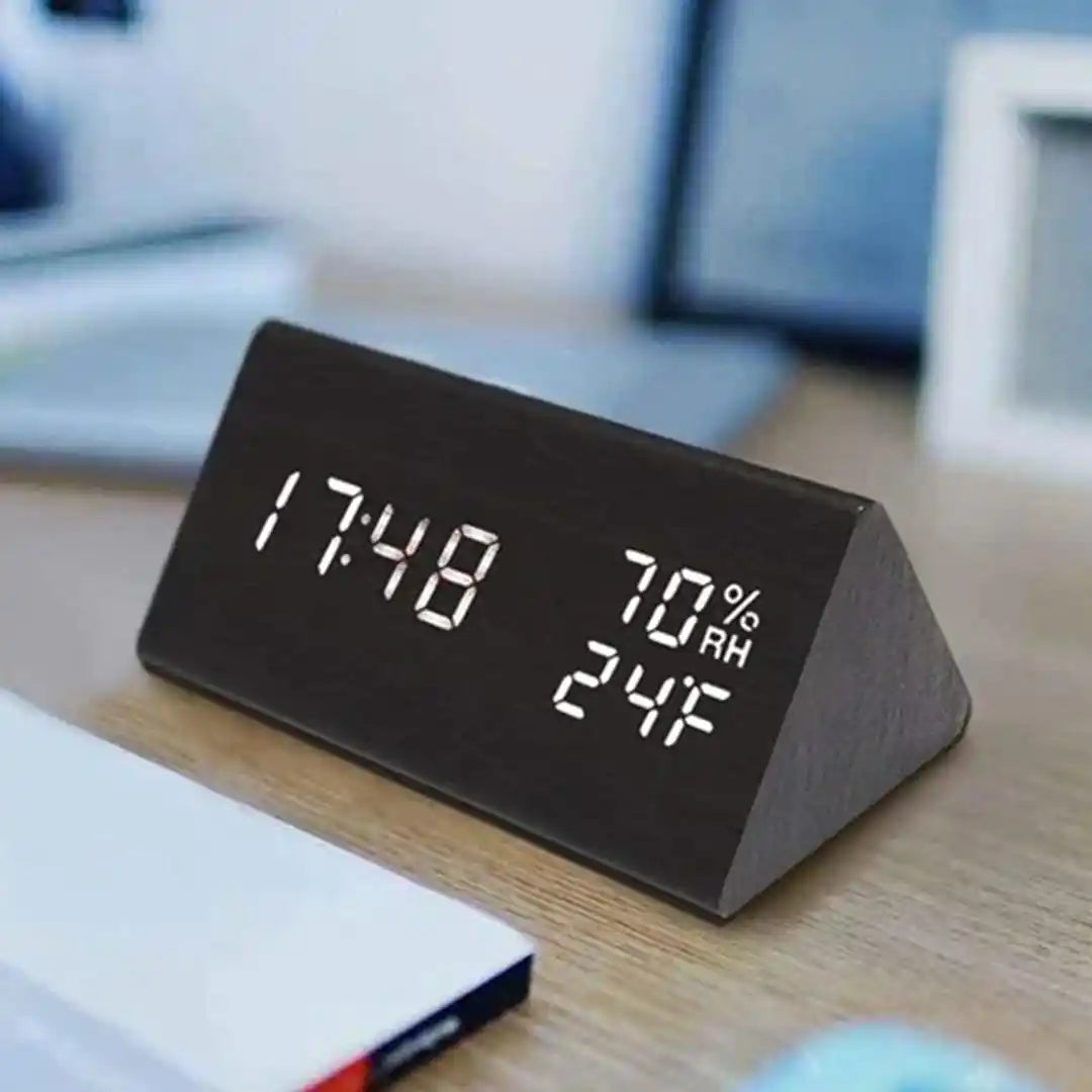 Wooden LED Digital Alarm Clock - USB Charger, Temperature, Humidity Display & Voice Control