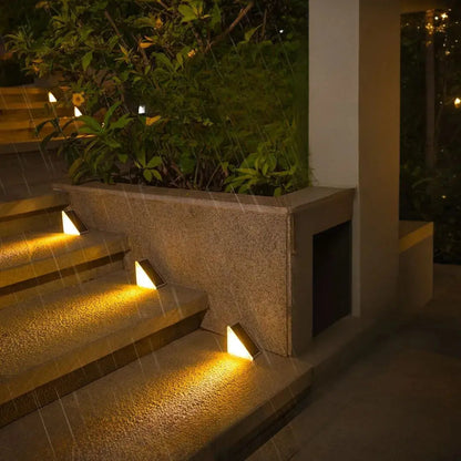 Solaro - Solar Powered Stair Lights