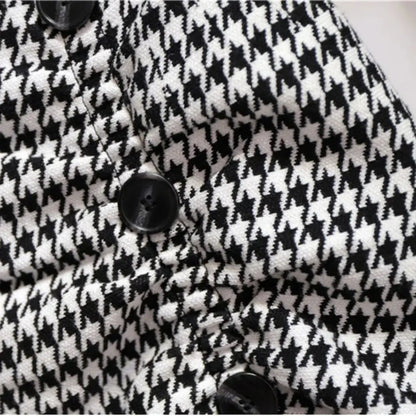 La Rue Houndstooth Trumpet Skirt