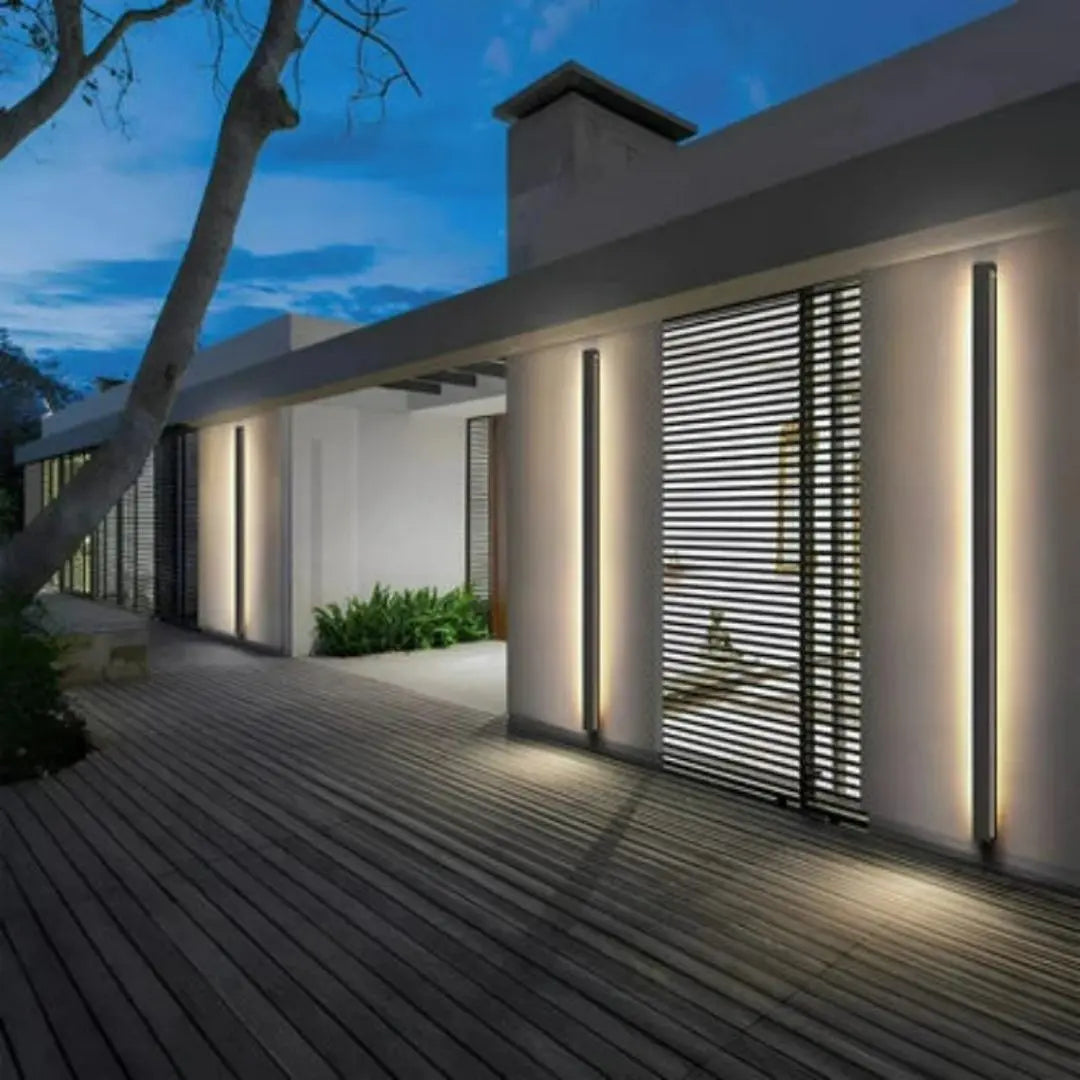 Aluminium Backlit Wall Lamp - Sleek Outdoor Fixture with Modern Glow and Durability