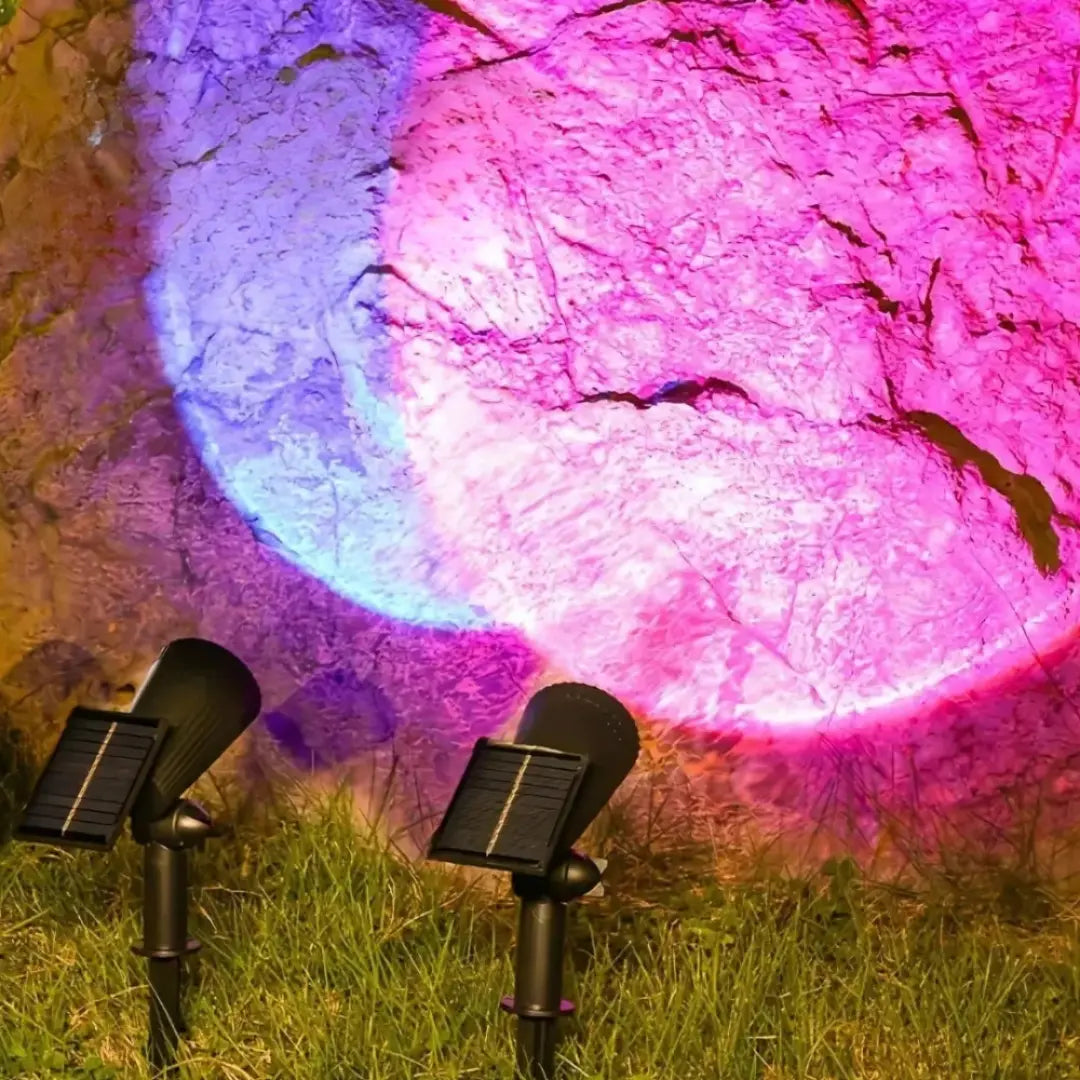Soluna - Solar Garden Spotlight
