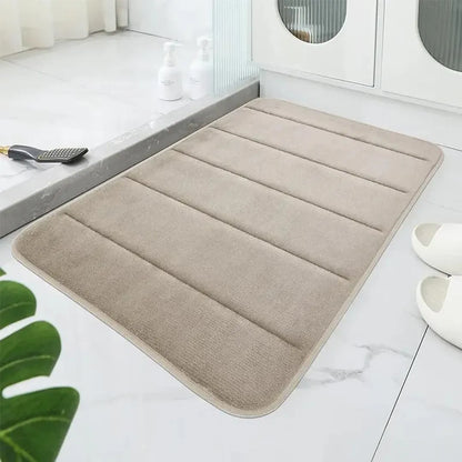 Plush Coral Velvet Bath Mat - Modern Geometric Pattern Bathroom Rug