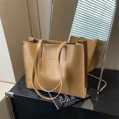 Classic PU Leather Tote Bag for Elegant Everyday Organization