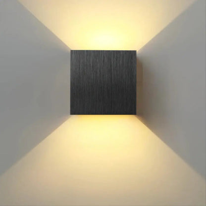Elegant Wall Light