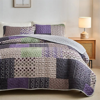 Florenza 3-Piece Floral Patchwork Quilt Set - Lightweight Microfiber Bedspread with Pillow Shams
