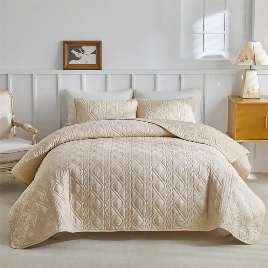 Arvella 3-Piece Lightweight Rhombus Quilted Bedspread Set - Diamond Pattern Embossed Quilt with Pillow Shams