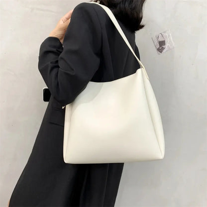 PU Leather Tote Bag for Everyday Style and Organization