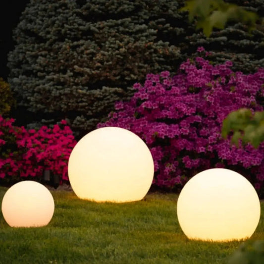 Solara - Spherical Garden Light