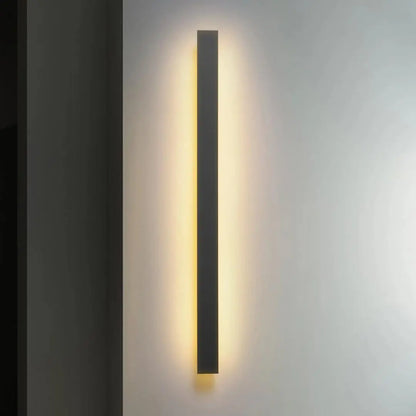 Aluminium Backlit Wall Lamp - Sleek Outdoor Fixture with Modern Glow and Durability