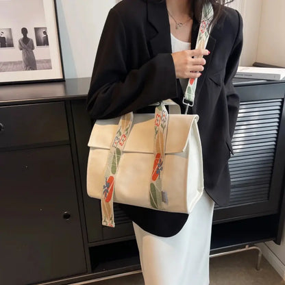 Fashion Canvas Tote Bag for Everyday Style and Practical Storage